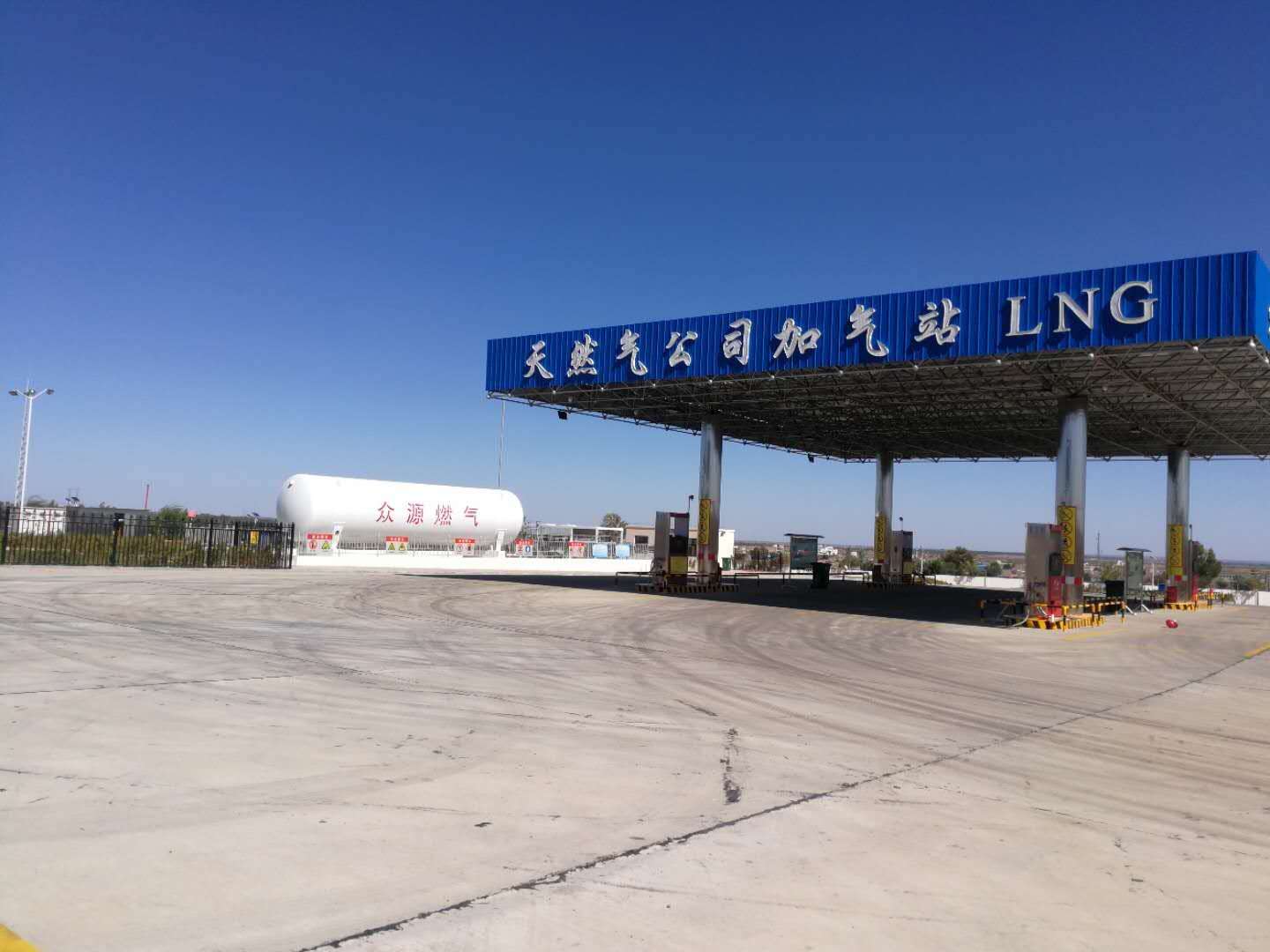 思诺达变频器在天然气加气站