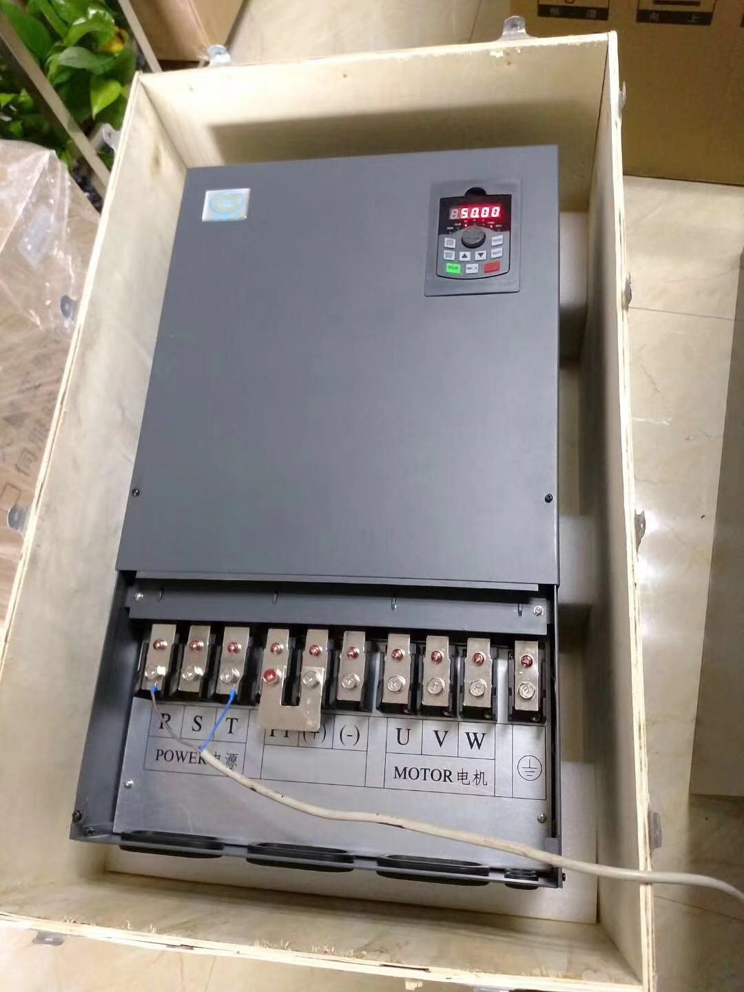 思诺达变频器